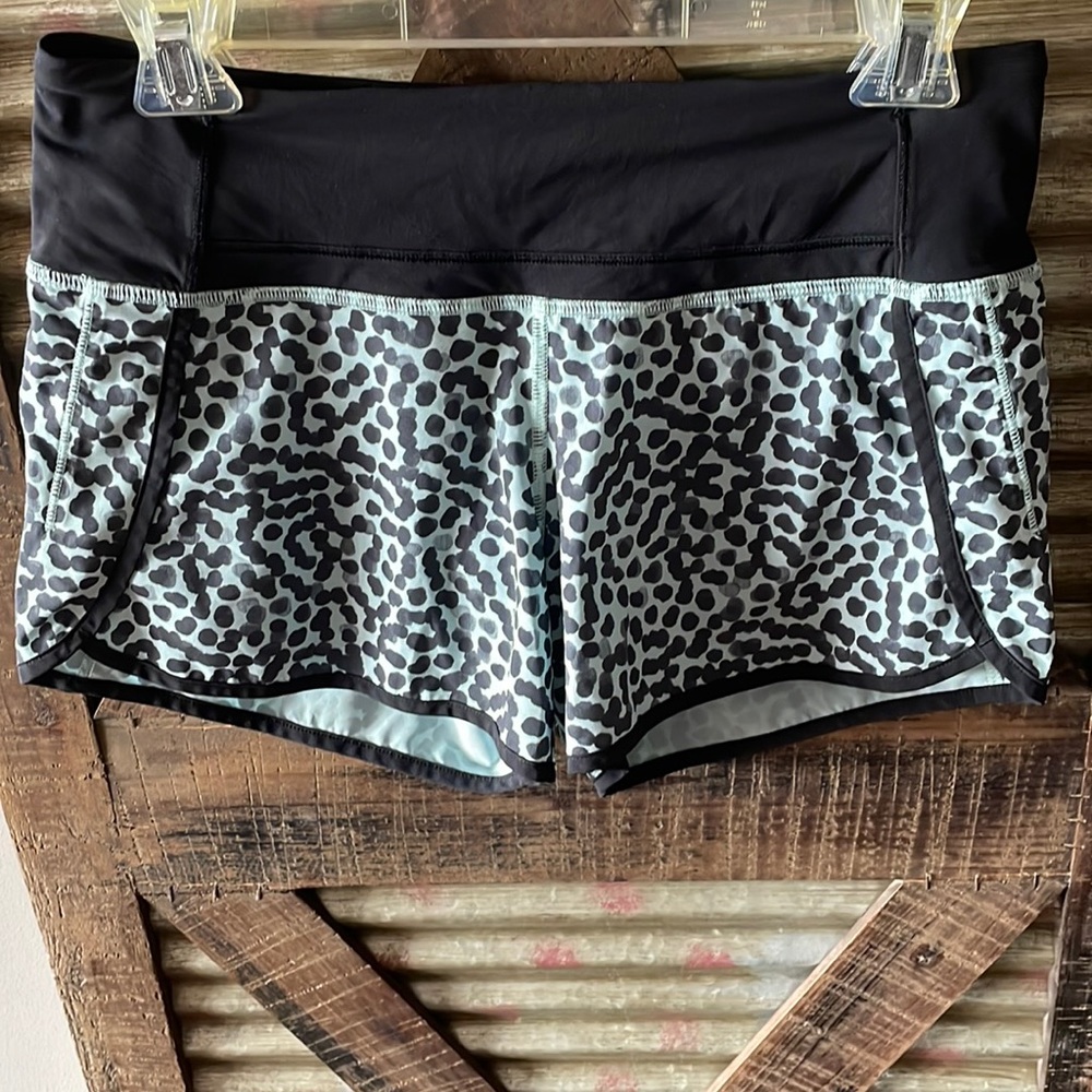 Lululemon size 4 running shorts